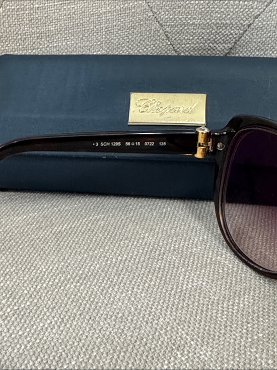 Chopard Women\'s Large Dark Brown Gradient Sunglasses with Navy Case main image 4